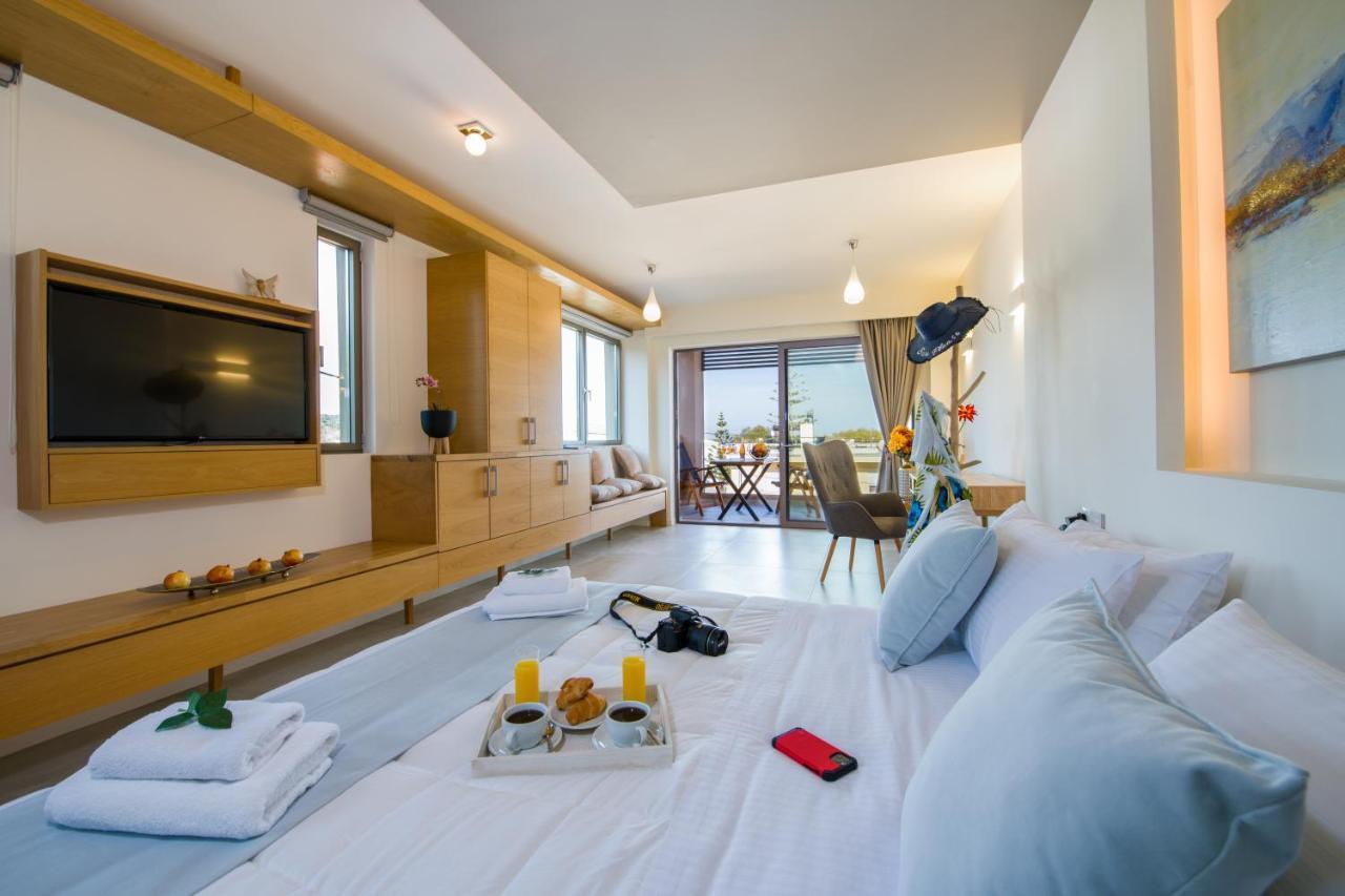 Lilium Luxury Suites Agia Marina  ภายนอก รูปภาพ