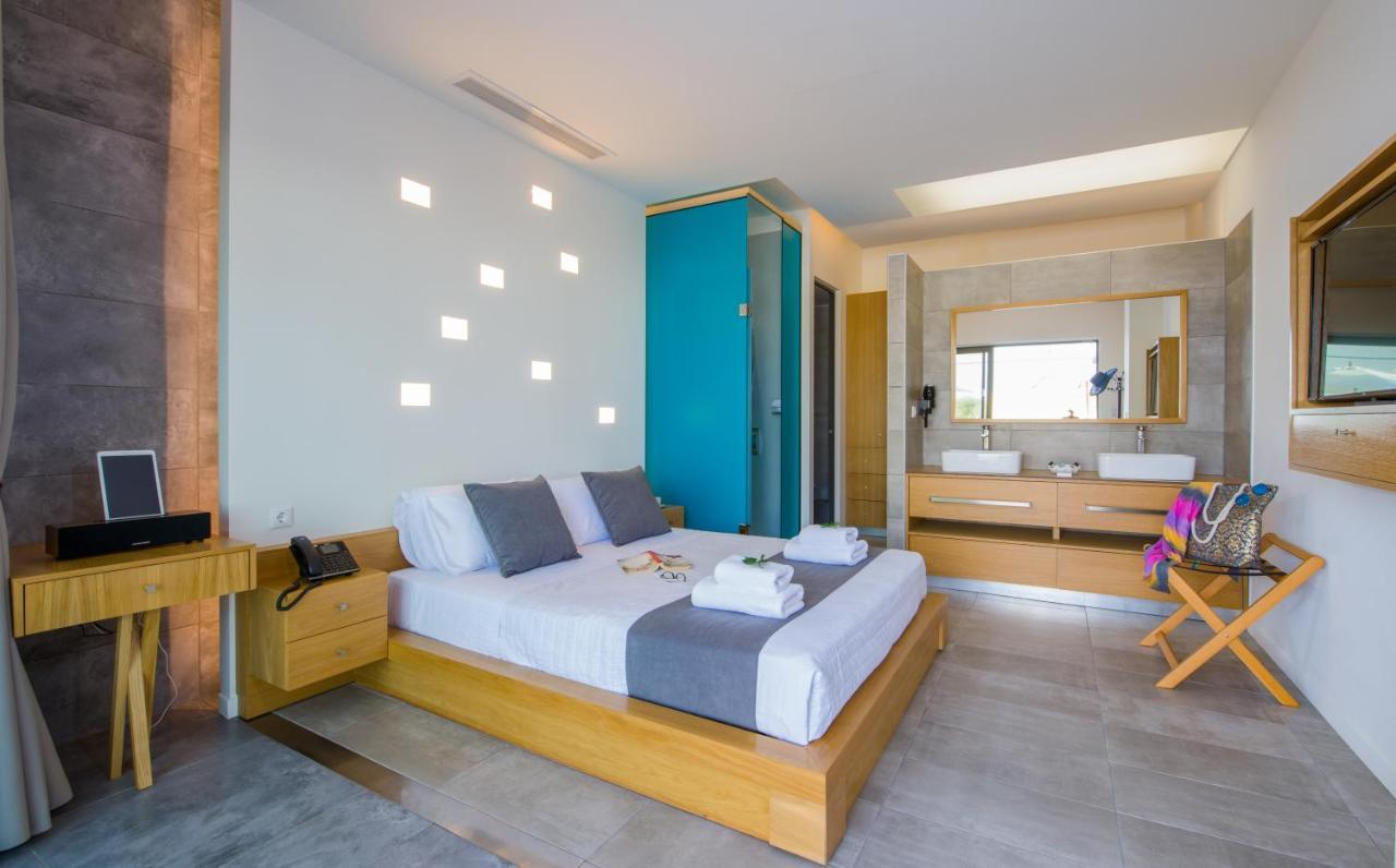 Lilium Luxury Suites Agia Marina  ภายนอก รูปภาพ